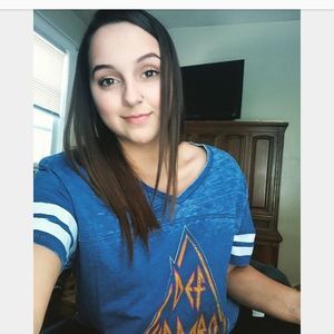 Meet your Posher, Jenny